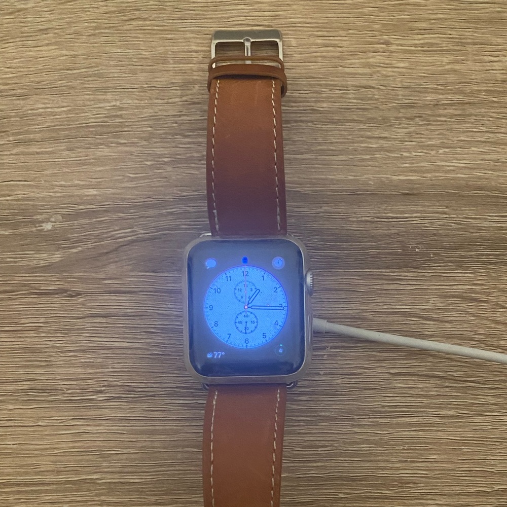 Apple Watch Series 3 in 42mm Aluminum